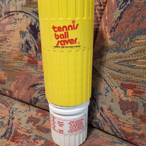 Awesome Vintage Tennis Ball Holder - Picture 3 of 8